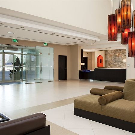 Holiday Inn Express Dubai Jumeirah, An Ihg Hotel Экстерьер фото