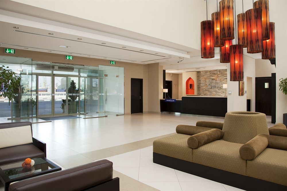 Holiday Inn Express Dubai Jumeirah, An Ihg Hotel Экстерьер фото